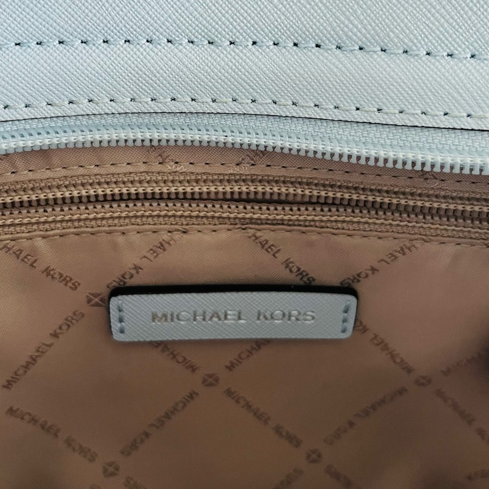 MICHAEL KORS Selma Medium Crossbody Bag - Picture 5 of 6